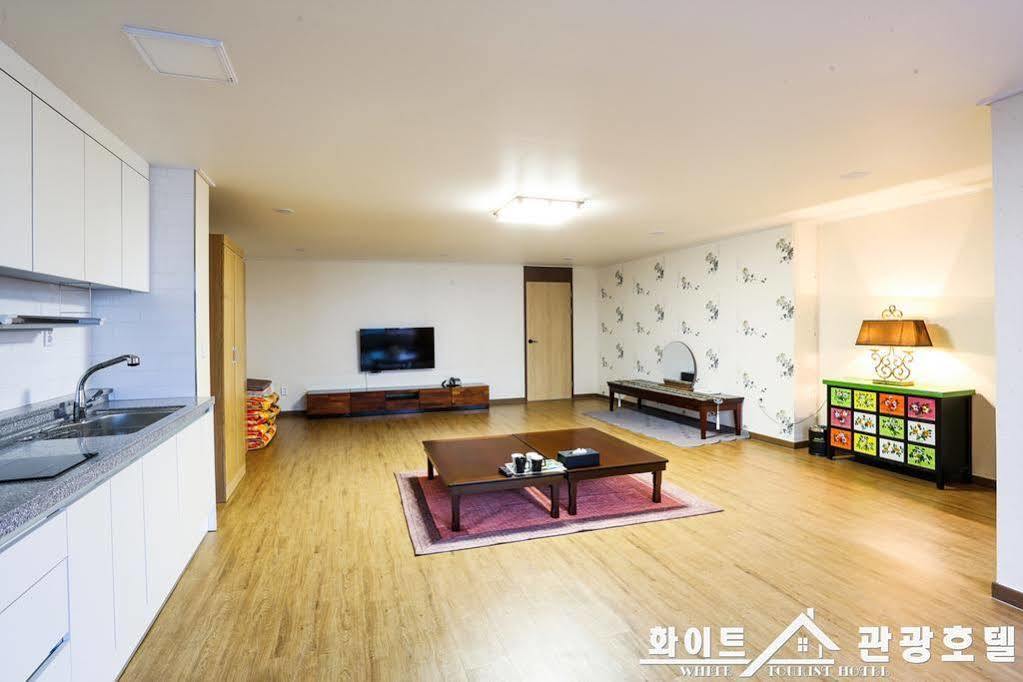 怀特旅行酒店 全州市 外观 照片