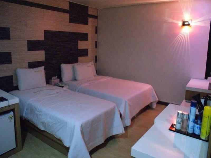 怀特旅行酒店 全州市 外观 照片
